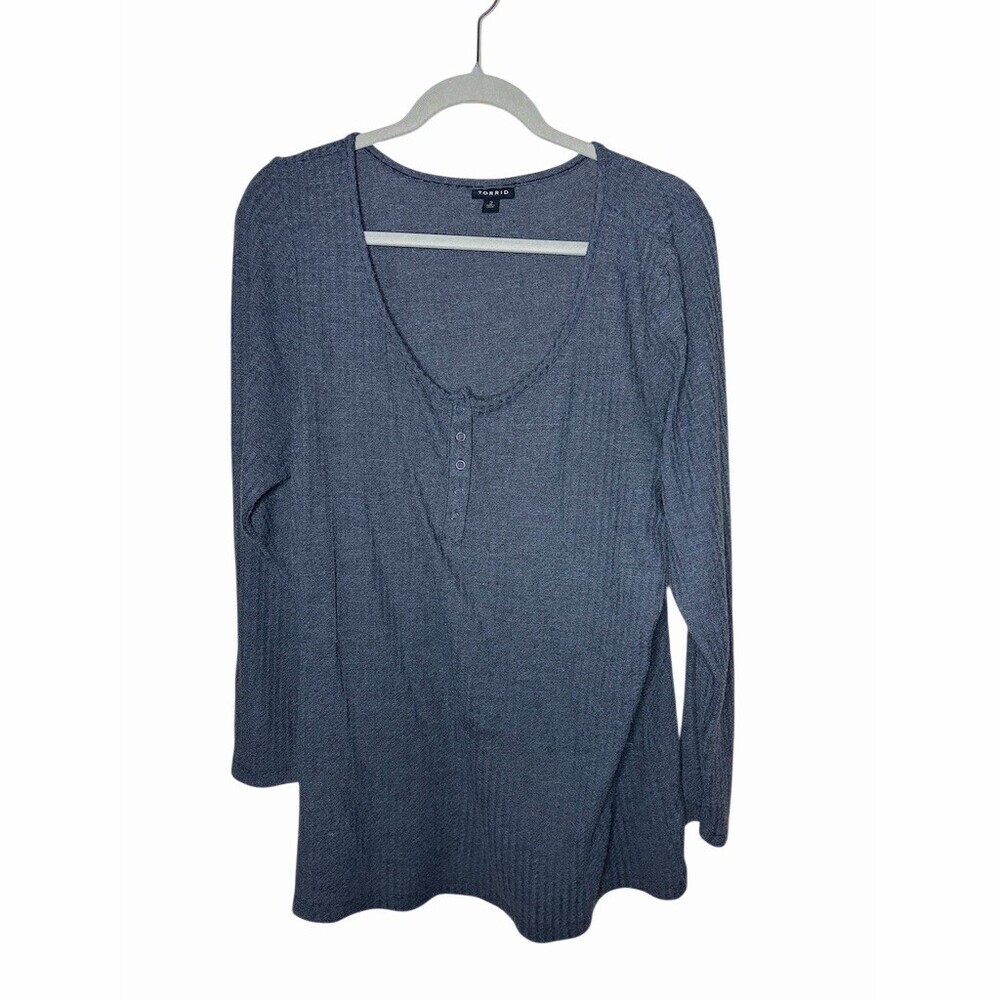 Torrid Top Womens Plus Size 2 Gray Waffle Knit Henley Long Sleeve Buttons